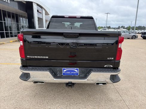Used 2024 Chevrolet Silverado 1500 LTZ AWD/4WD image 28
