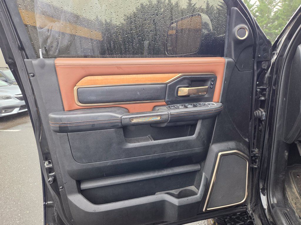 Used 2022 RAM 2500 Limited AWD/4WD image 12