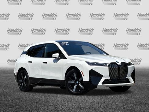 Used 2023 BMW iX xDrive50 w/ Sport Package AWD/4WD image 2