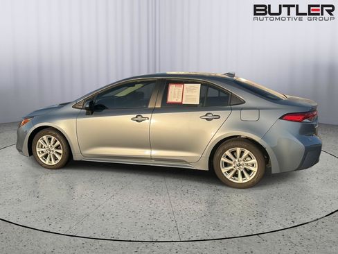 Certified 2023 Toyota Corolla LE w/ LE Convenience Package FWD image 3