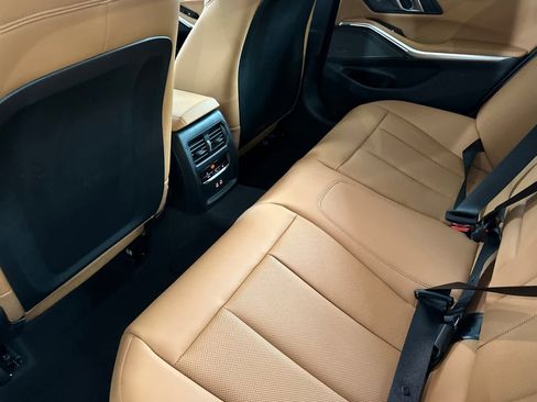 Used 2025 BMW 330i Sedan w/ Premium Package image 4