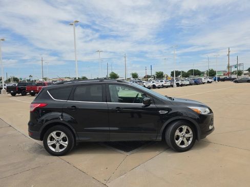 Used 2014 Ford Escape SE w/ Equipment Group 201A FWD image 2