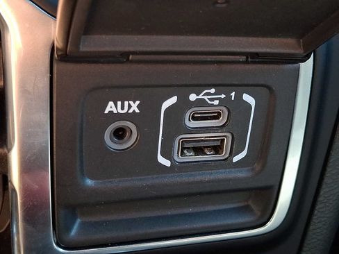 Used 2023 Jeep Wrangler Unlimited Sport AWD/4WD image 24