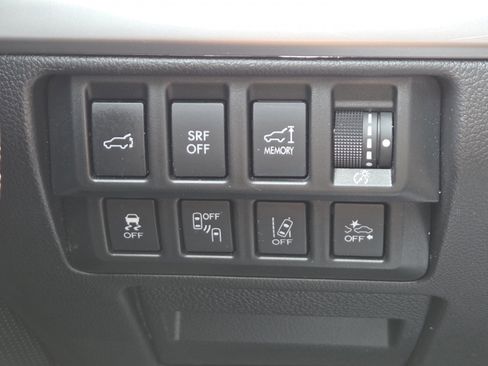 Used 2016 Subaru Outback 2.5i Limited AWD/4WD image 32