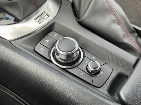 Used 2017 MAZDA MX-5 Miata RF Club image 30