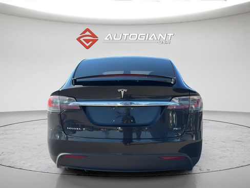 Used 2018 Tesla Model X P100D image 4