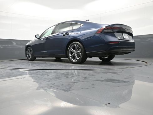 Certified 2023 Honda Accord EX image 32