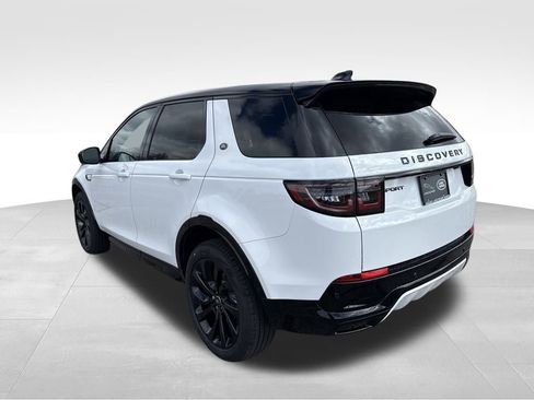New 2025 Land Rover Discovery Sport Dynamic SE image 3
