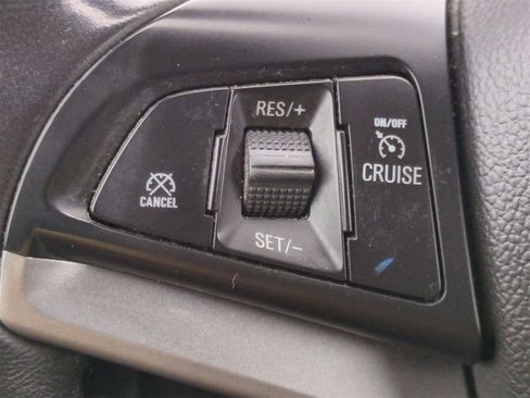 Used 2022 Chevrolet Trax LT w/ Driver Confidence Package image 23