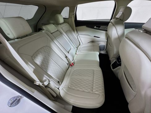 Used 2019 Lincoln Nautilus Black Label image 28