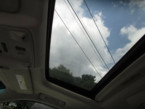 Used 2018 Cadillac Escalade ESV Luxury image 9