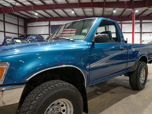 Used 1995 Toyota Pickup DX AWD/4WD image 37