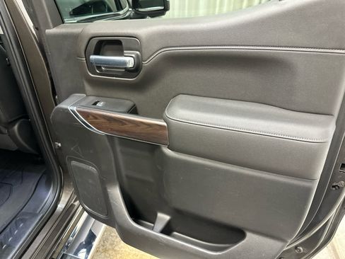 Used 2019 GMC Sierra 1500 SLT w/ SLT Premium Plus Package image 28