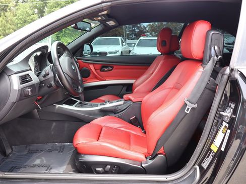 Used 2012 BMW 335i Convertible RWD image 21
