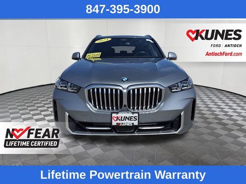 Used 2024 BMW X5 xDrive40i w/ Premium Package image 2