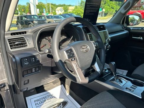 Used 2023 Toyota 4Runner SR5 AWD/4WD image 13