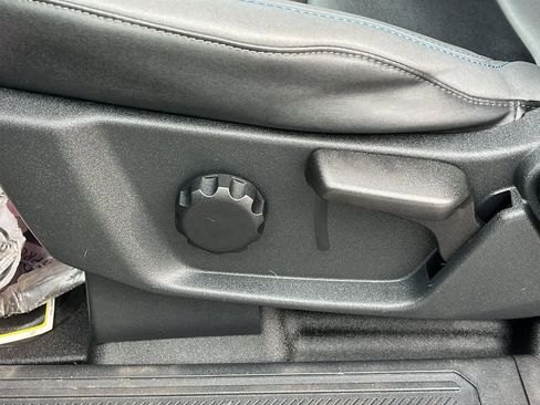 Used 2022 Ford Bronco Black Diamond image 23