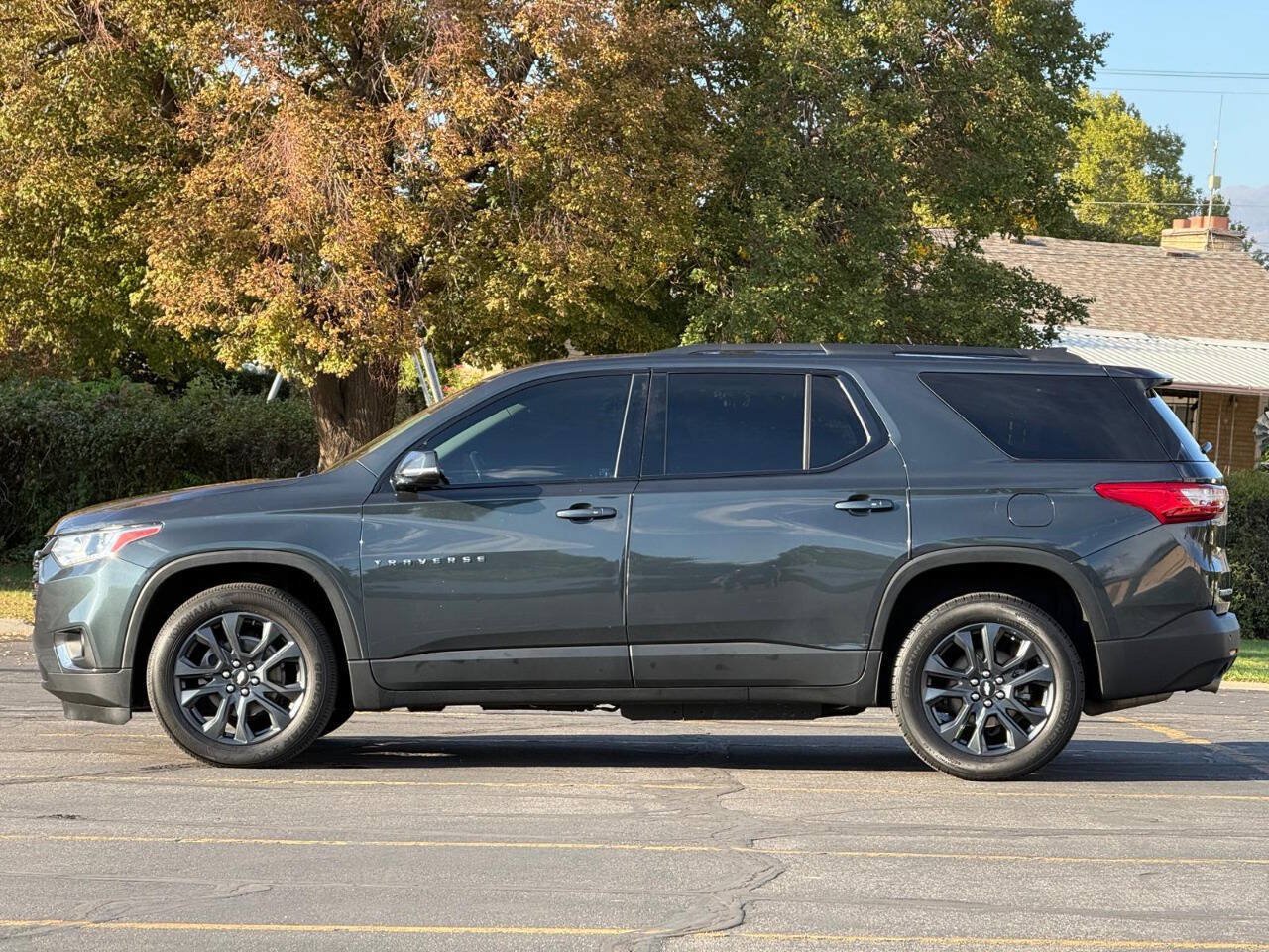 Used 2019 Chevrolet Traverse RS AWD/4WD image 2