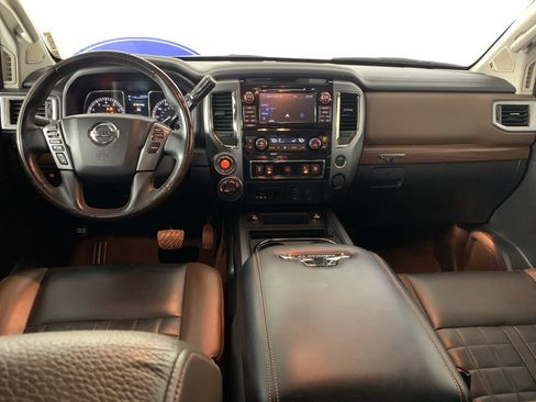 Used 2018 Nissan Titan Platinum Reserve w/ Platinum Utility Package image 33