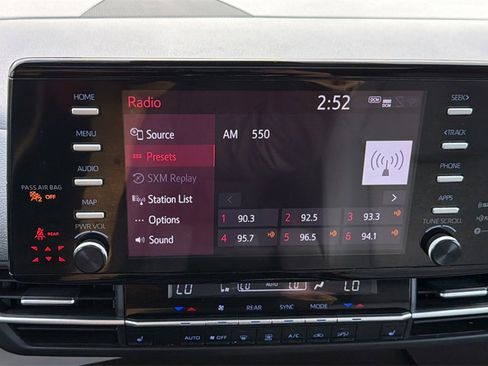 Certified 2024 Toyota Sienna XLE image 34