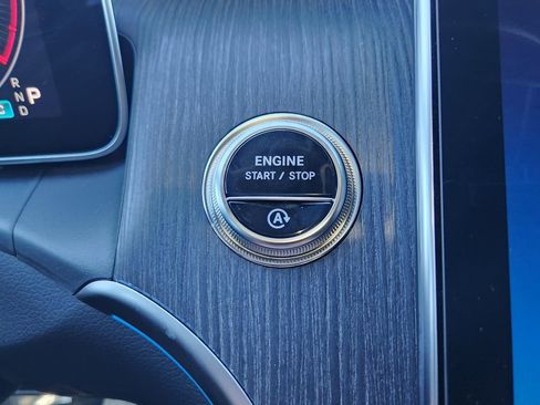 Certified 2025 Mercedes-Benz GLC 43 AMG 4MATIC Coupe image 20