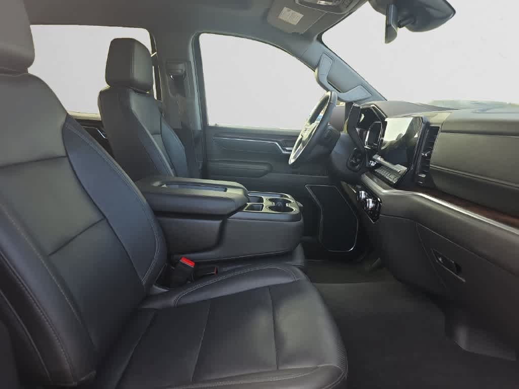 Used 2025 GMC Sierra 1500 SLT AWD/4WD image 15