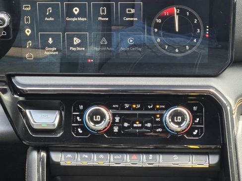 Used 2023 GMC Sierra 1500 AT4 w/ AT4 Preferred Package image 21