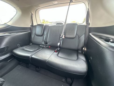 Used 2017 INFINITI QX80 4WD w/ Deluxe Technology Package image 34