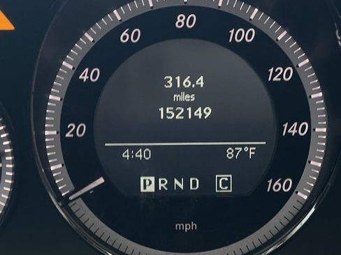 Used 2010 Mercedes-Benz C 300 4MATIC Sedan image 25