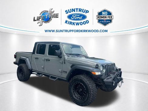 Used 2021 Jeep Gladiator Sport AWD/4WD image 9