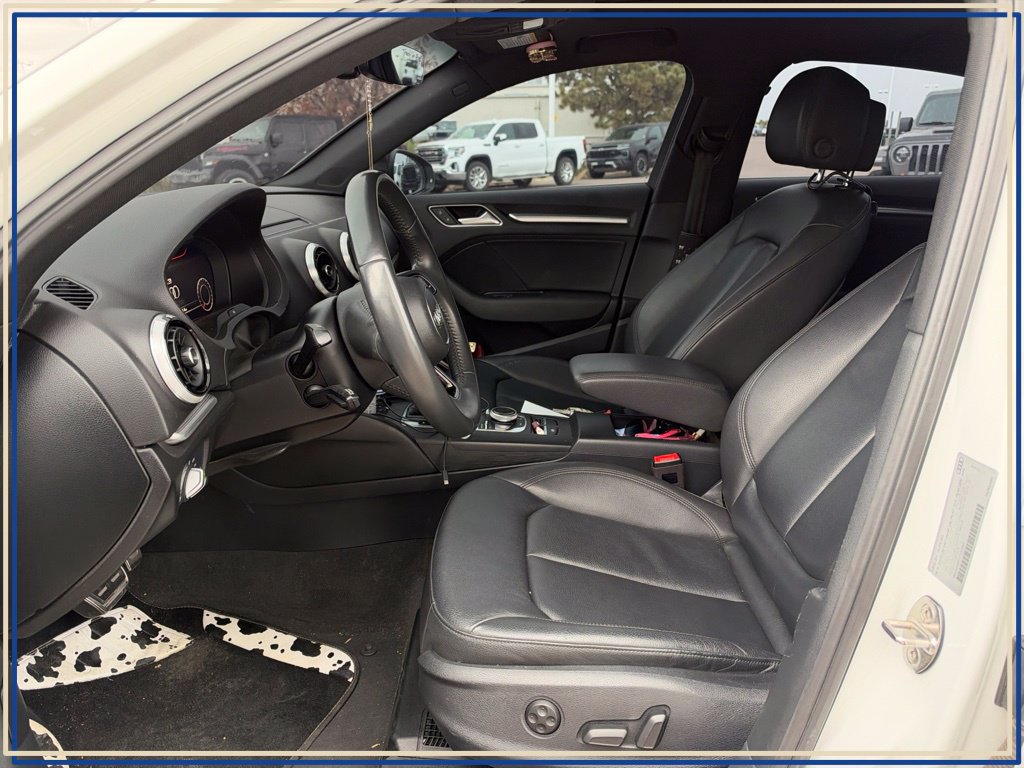 Used 2018 Audi A3 2.0T Premium Plus w/ Premium Plus Package FWD image 2