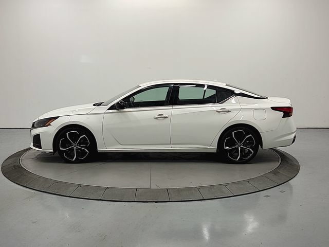 Used 2024 Nissan Altima 2.5 SR FWD image 5