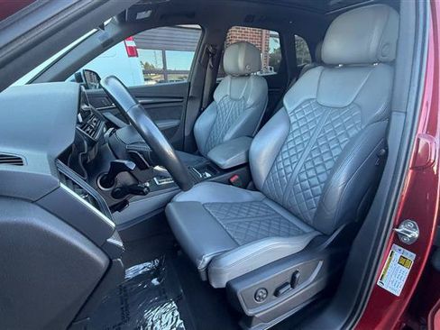 Used 2018 Audi SQ5 Prestige w/ Prestige Package AWD/4WD image 29