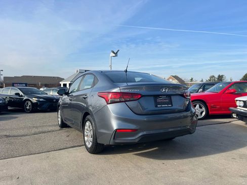 Used 2018 Hyundai Accent SE image 4