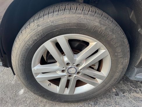 Used 2016 Mercedes-Benz GL 450 GL 450 4MATIC AWD 4dr SUV image 25