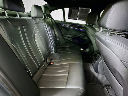 Used 2023 BMW 540i xDrive w/ M Sport Package image 13