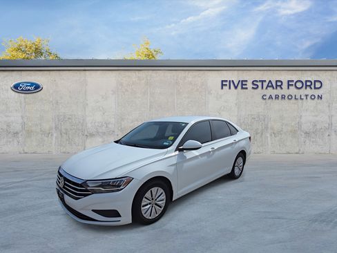 Used 2019 Volkswagen Jetta S w/ Driver Assistance Package image 4