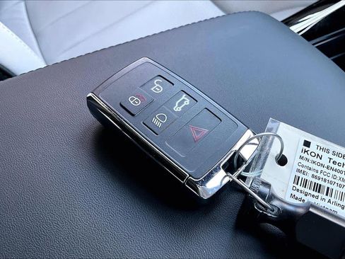 Used 2024 Land Rover Range Rover Sport Dynamic SE image 15