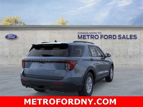 New 2026 Ford Explorer Active image 8