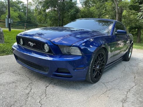 Used 2014 Ford Mustang GT Premium RWD image 8