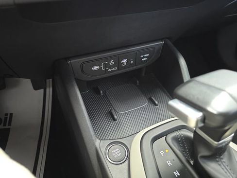Certified 2025 Kia K4 EX FWD image 21