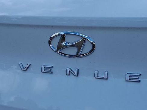 New 2026 Hyundai Venue SEL FWD image 13
