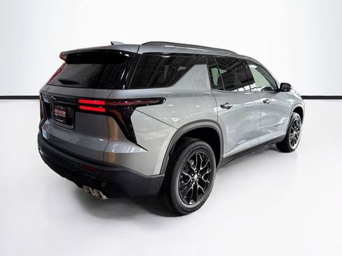 New 2026 Chevrolet Traverse LT w/ Midnight/Sport Edition image 6