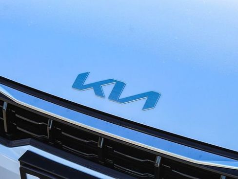 New 2025 Kia K4 GT-Line w/ GT-Line Sunroof Package image 6