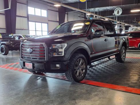 Used 2017 Ford F150 Lariat w/ Equipment Group 502A Luxury AWD/4WD image 3