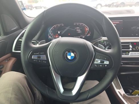 Used 2023 BMW X5 xDrive40i w/ Premium Package image 15