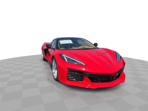 New 2025 Chevrolet Corvette E-Ray image 2