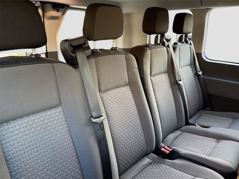 Used 2023 Ford Transit 350 XLT image 28