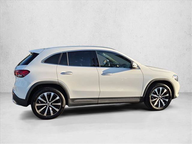 Used 2023 Mercedes-Benz GLA 250 4MATIC image 4