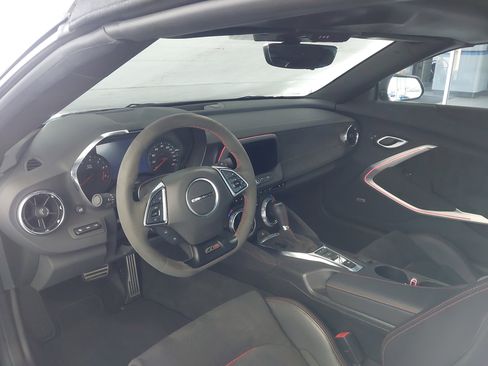 Used 2023 Chevrolet Camaro ZL1 image 2